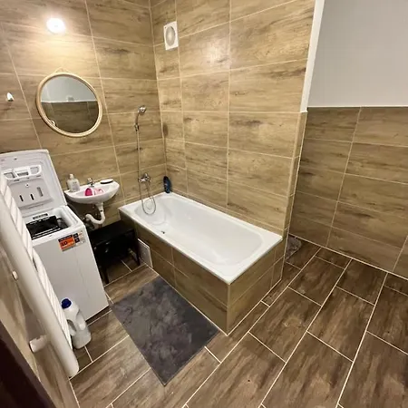 Free Wifi - Urban Oasis Μπρατισλάβα