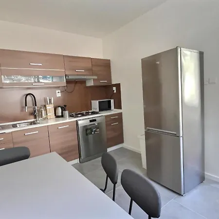 Apartmán Free Wifi - Urban Oasis Bratislava